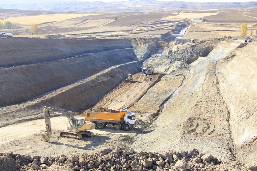 ARAZİLER SUYA KAVUŞACAK