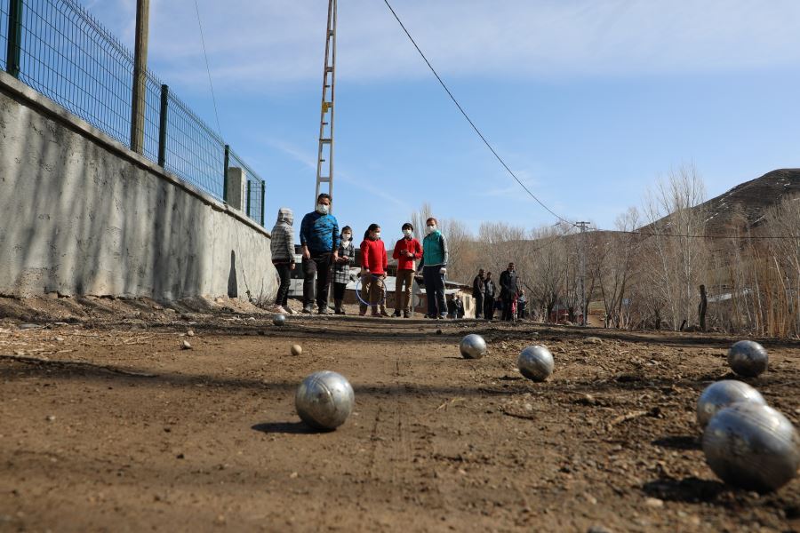 SPOR YAPIP STRES ATTILAR