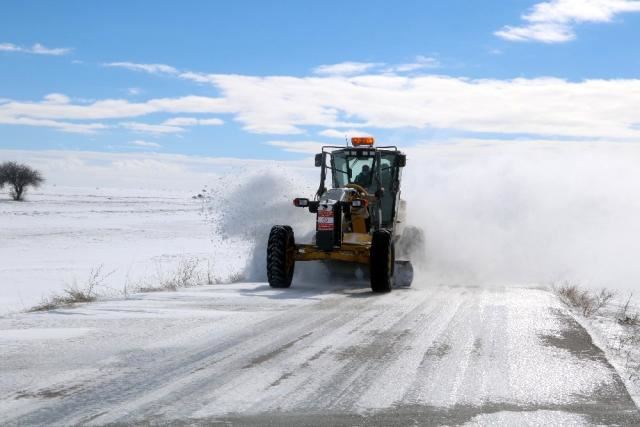 62 KÖY YOLU ULAŞIMA KAPALI