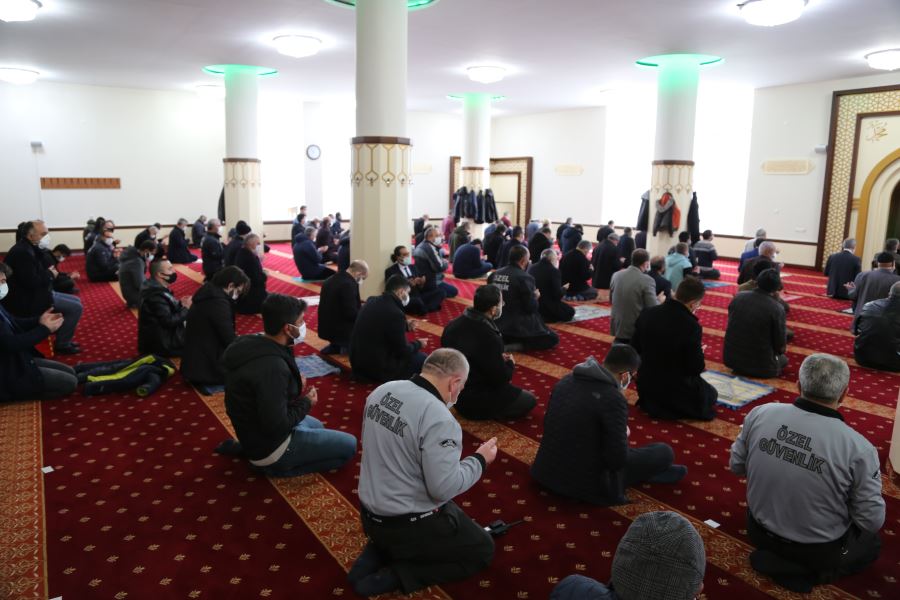 ŞEHİT POLİS İÇİN MEVLİD (VİDEO)