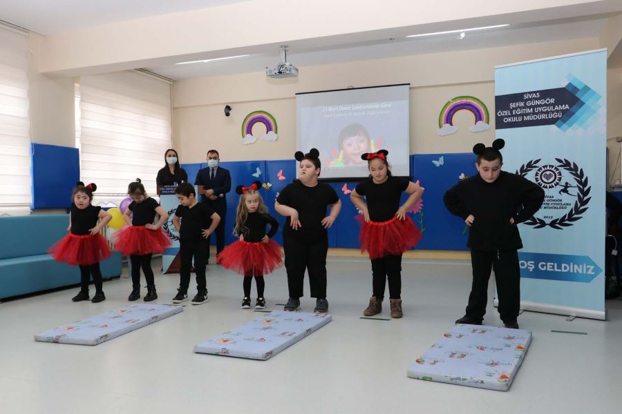 GÖNÜLLERİNCE EĞLENDİLER