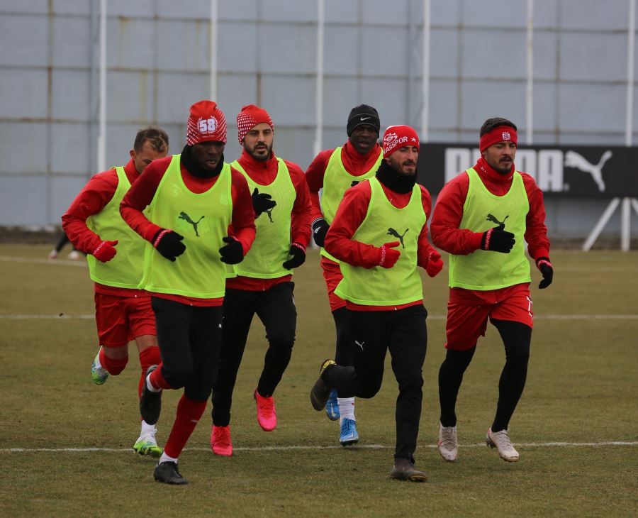 “TAKIM OLARAK  FORMDAYIZ”