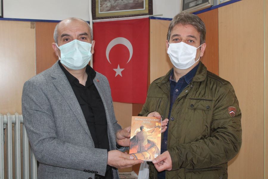 DEMİRAĞ’I KİTAPLAŞTIRDI