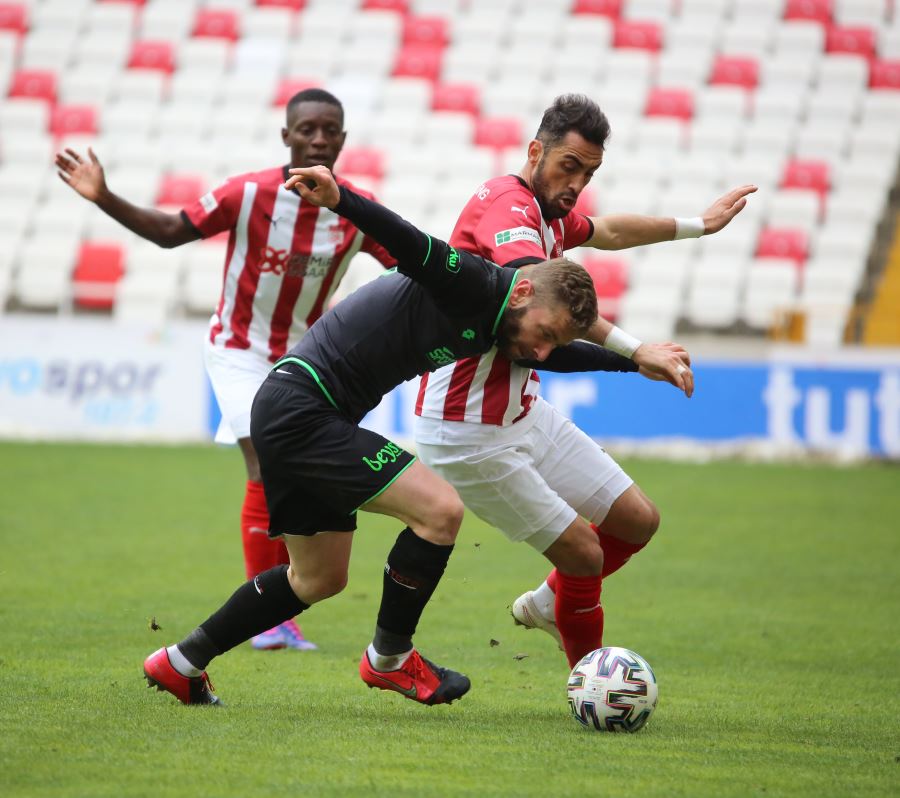 İÇ SAHADA BEKLENENİN ALTINDA