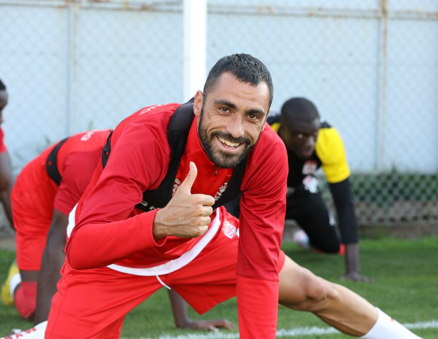 UĞUR YERLİLER ARASINDA ZİRVEDE