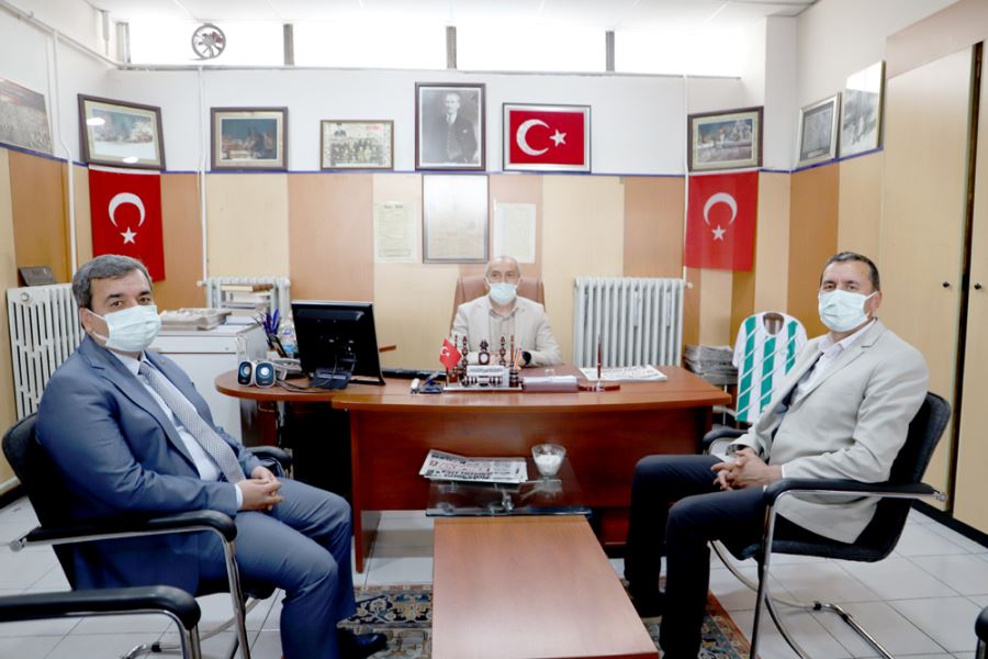 REKTÖR KUL'DAN GAZETEMİZE ZİYARET