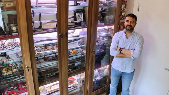 EVİNİN ODASINI MÜZEYE ÇEVİRDİ