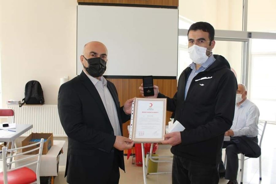 KAN BAĞIŞLAYIP UMUT OLDULAR