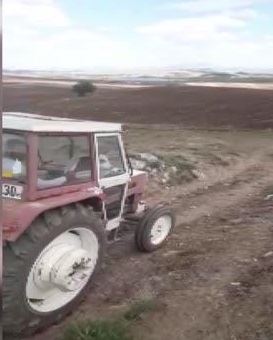 TRAKTÖR KABİNİNDE YAYLAYA TAŞIDI