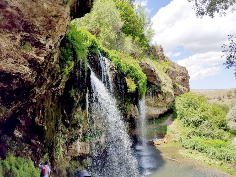 Sivas'ta doğa tutkunları Değirmenaltı Şelalesi ve çevresini gezdi