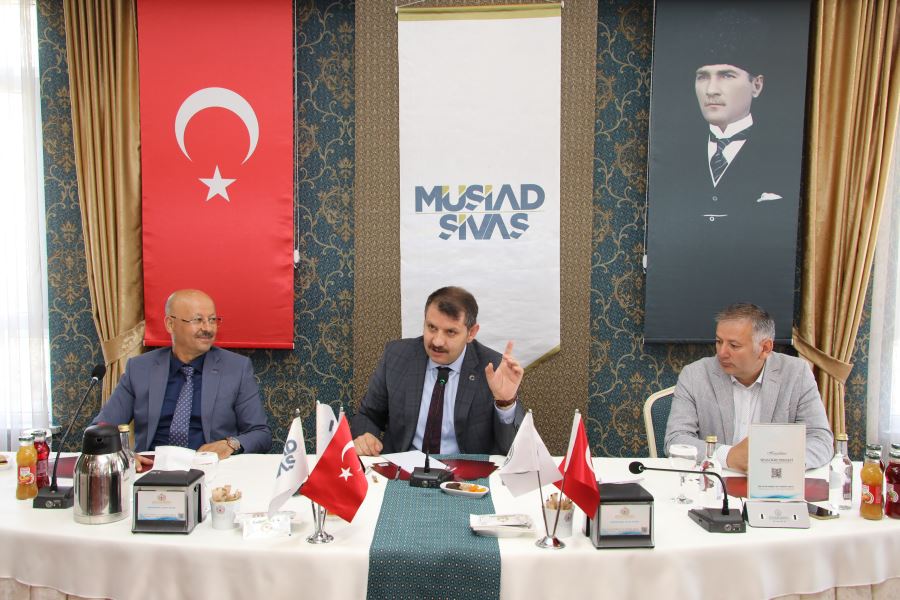 VALİ AYHAN MÜSİAD’I ZİYARET ETTİ