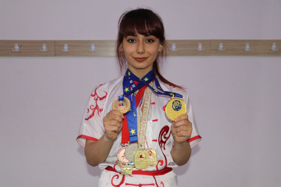 11 YIL, 150 MADALYA --videolu--