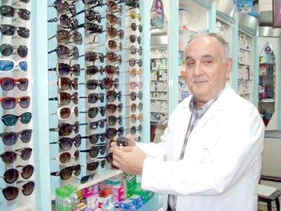 ÇOCUKLARINIZA İŞPORTADAN GÜNEŞ GÖZLÜĞÜ ALMAYIN