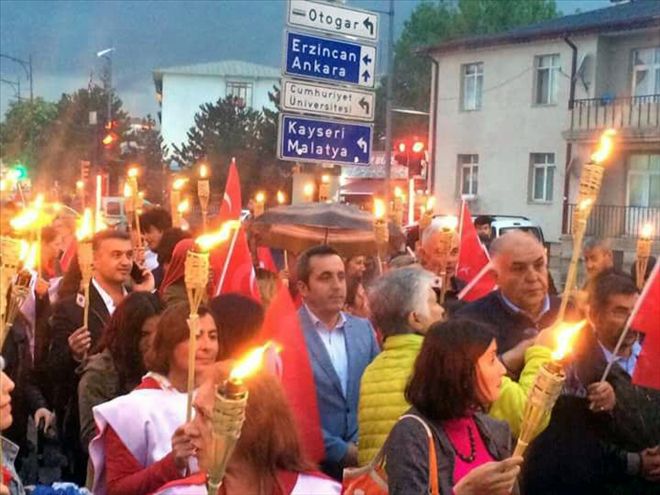 19 MAYIS ANISINA FENER ALAYI