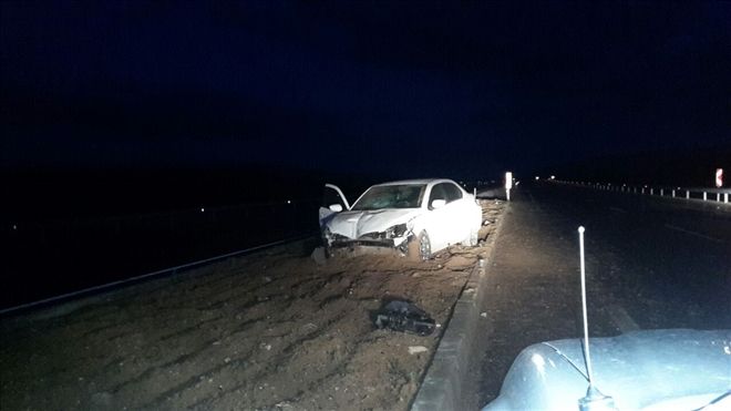 TRAFİK KAZASI : 1 ÖLÜ 2 YARALI