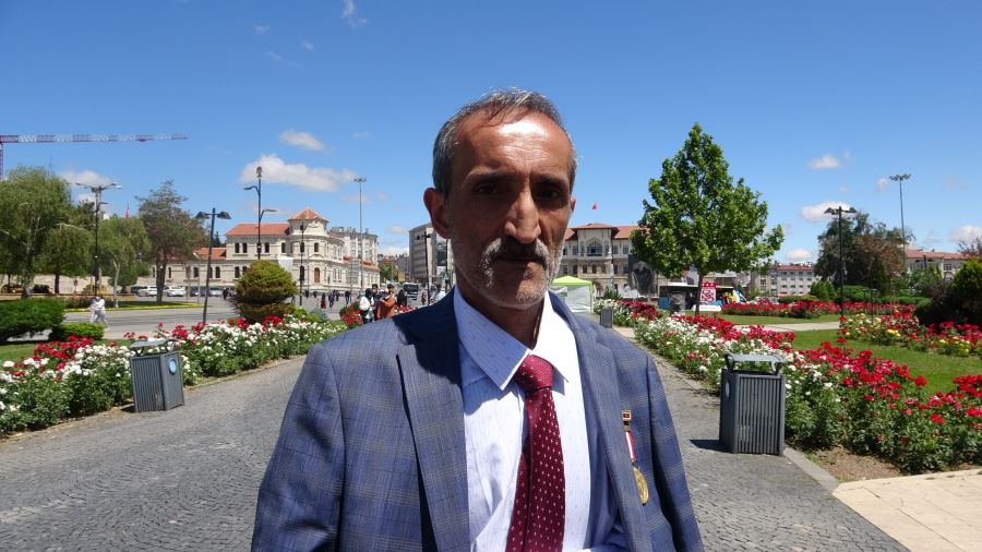 YİNE OLSA YİNE KOŞARAK GİDERİM