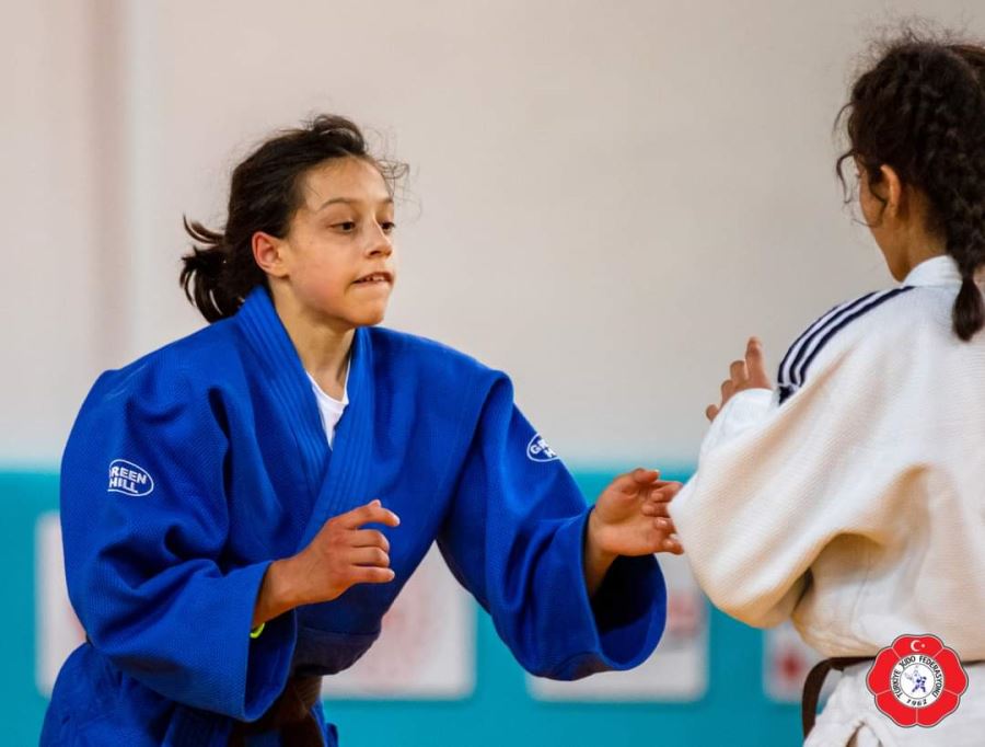 BEGÜMNAZ ROMANYA’DA TER DÖKECEK