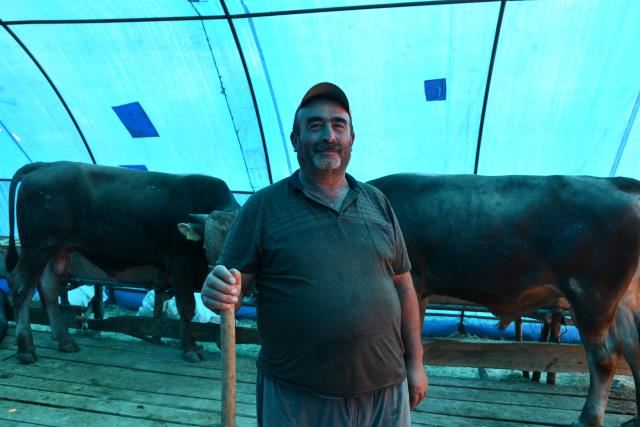 KURBAN PAZARINDA BAYRAM HAREKETLİLİĞİ