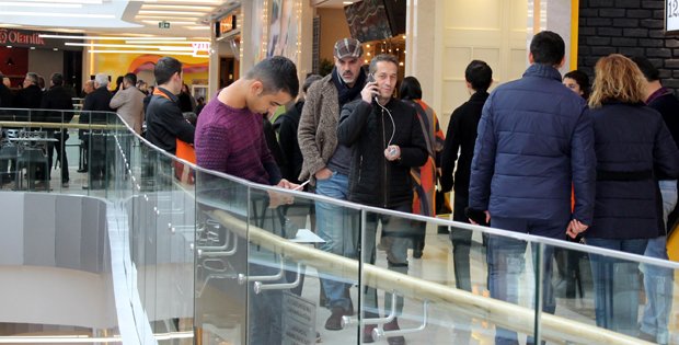 HERKES AVM´YE KOŞTU