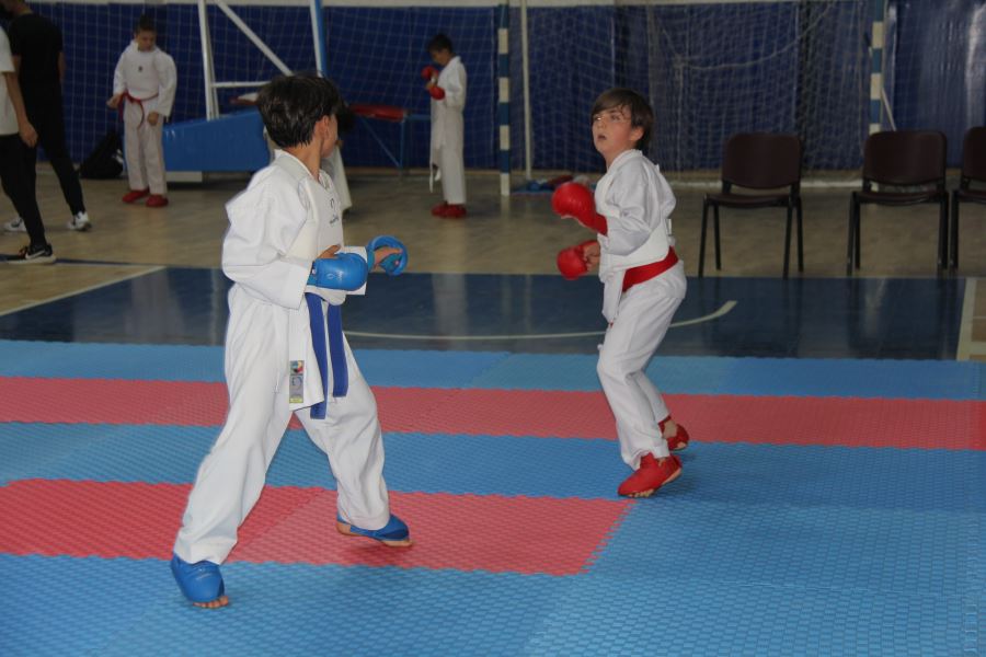 Sivas’ta karate rüzgarı esti