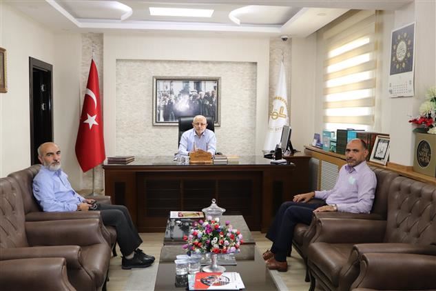 İLÇE MÜFTÜLERİNDEN AKKUŞ'A ZİYARET