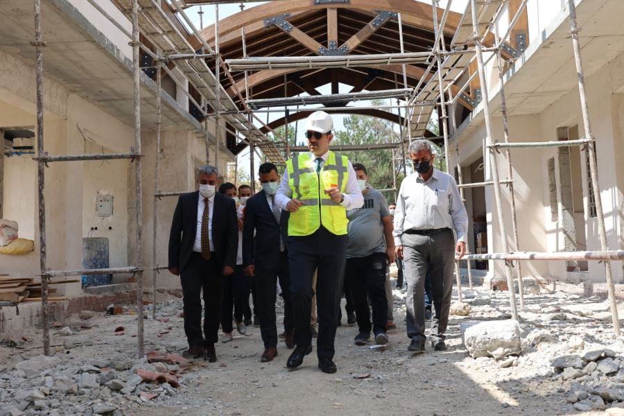 ZANAATKARLAR ÇARŞISI ŞEKİLLENİYOR (VİDEO)