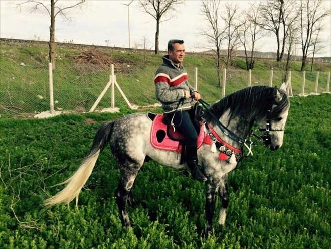 İSAK EMMİOĞLU´NA ARMAĞAN ETTİLER