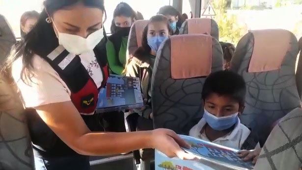 ÖĞRENCİLERE BOYAMA DERGİSİ DAĞITILDI