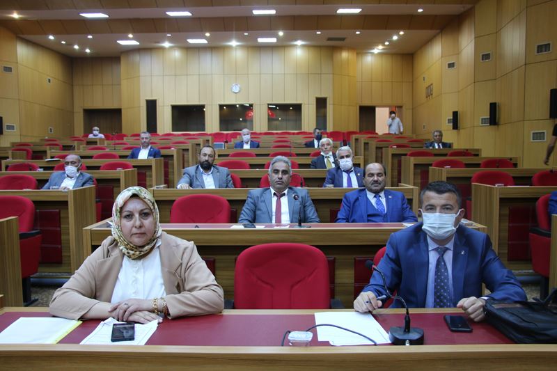 YEREL MECLİSTE MESAİ SONA ERDİ (VİDEO)