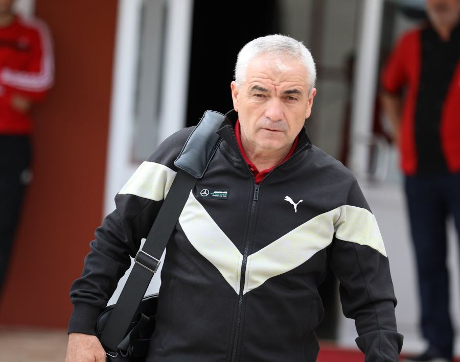 RIZA ÇALIMBAY: "SEVE SEVE GÖREVİMİZİ YAPARIZ"