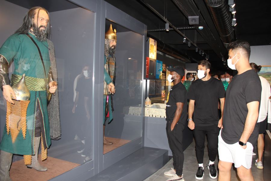 SİVASSPOR ŞEHİR MÜZESİNİ GEZDİ