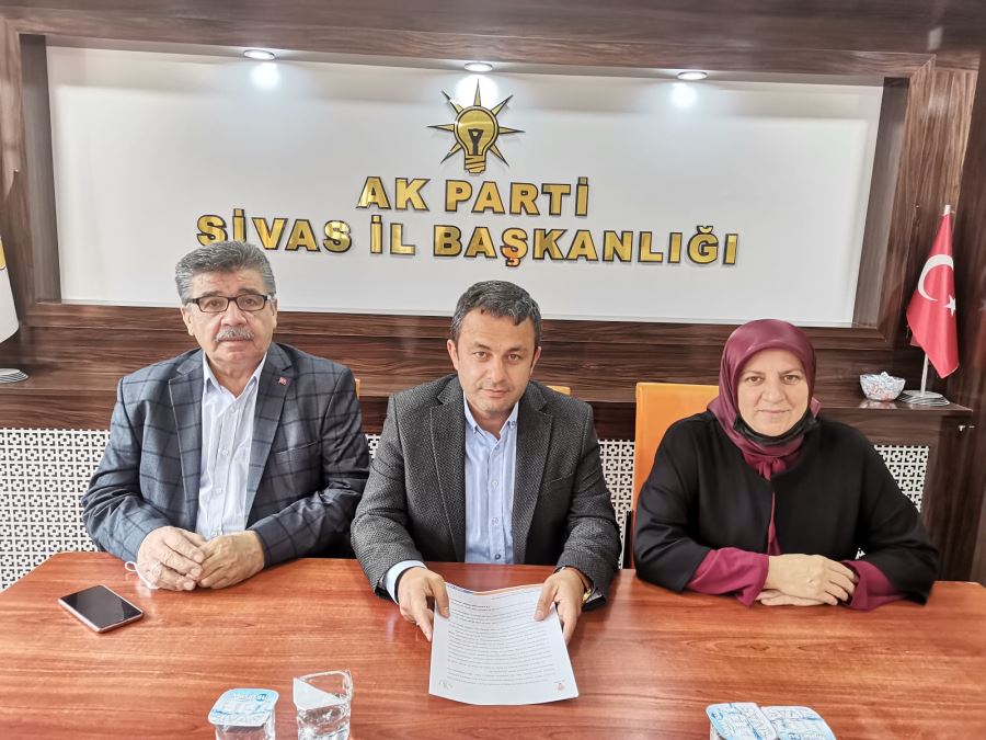 DEMOKRASİ ŞEHİTLERİMİZİ UNUTMADIK