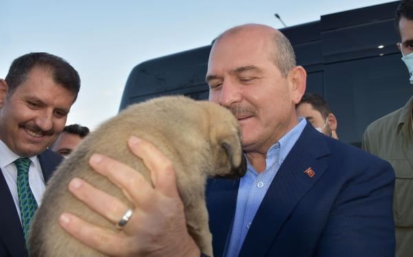 BAKAN SOYLU, HAMİDİYE KÜLTÜR PARKINI GEZDİ