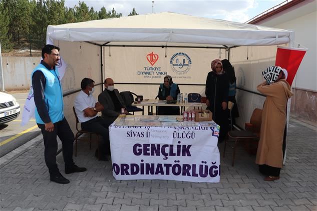 MÜFTÜLÜK ÖĞRENCİLERİ BİLGİLENDİRİYOR