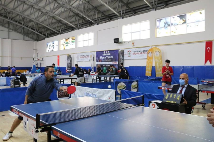 MASA TENİSİ RÜZGARI ESTİ