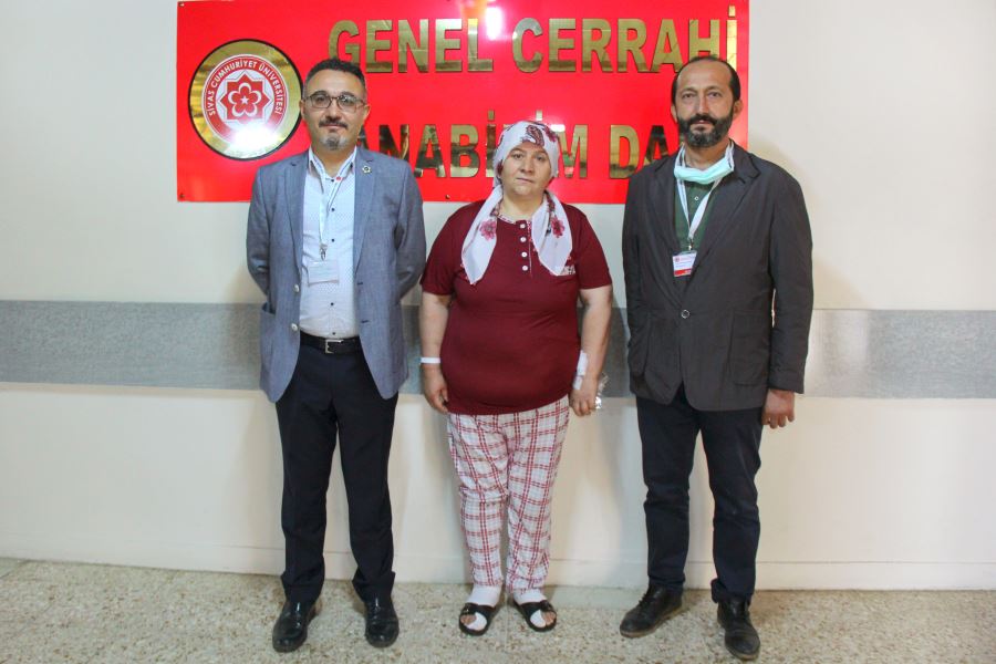 İLK KEZ YAPILAN AMELİYAT BAŞARILI GEÇTİ (VİDEO)