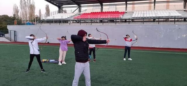 OKÇULUK KURSUNA YOĞUN İLGİ