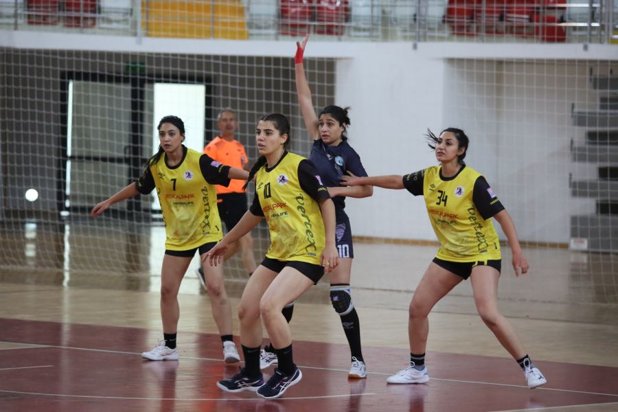 AFERİN SİZE KIZLAR