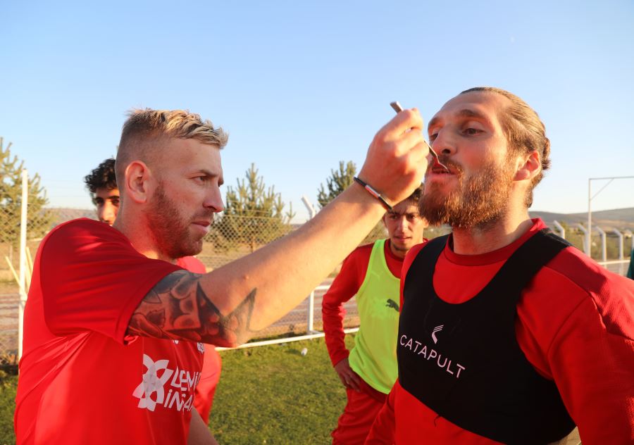 SİVASSPORLU KORAY 30 YAŞINA GİRDİ