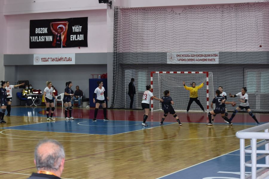 7 SAYI FARKLA YENİLDİLER