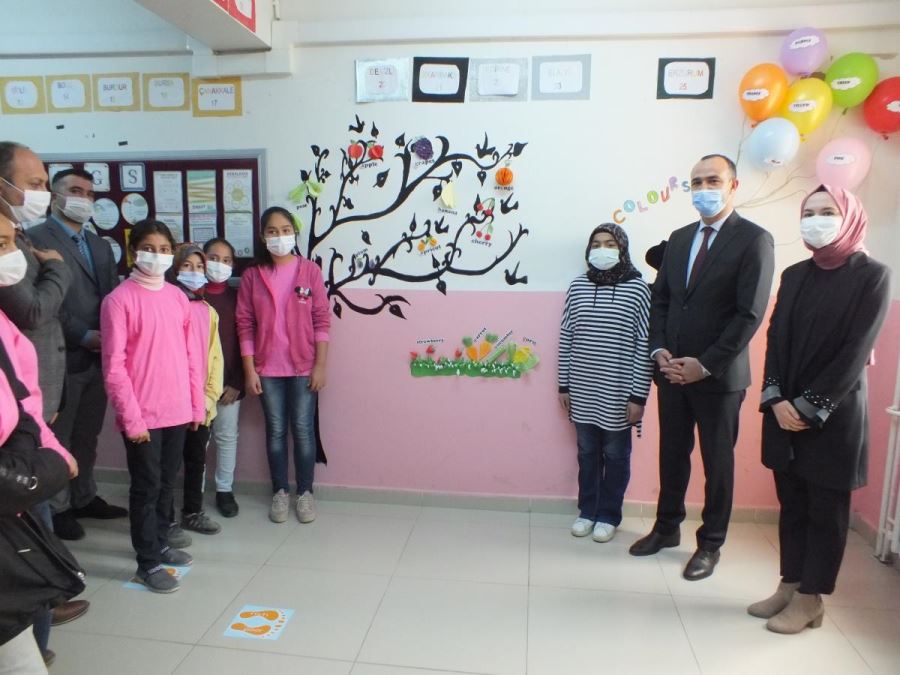 İNGİLİZCE SOKAĞI OLUŞTURULDU