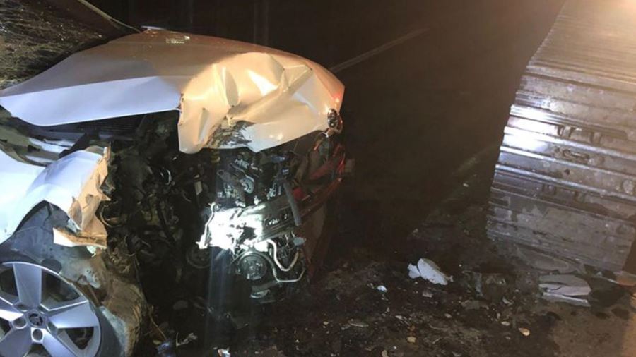 Ekskavatörle otomobil çarpıştı: 1 ölü