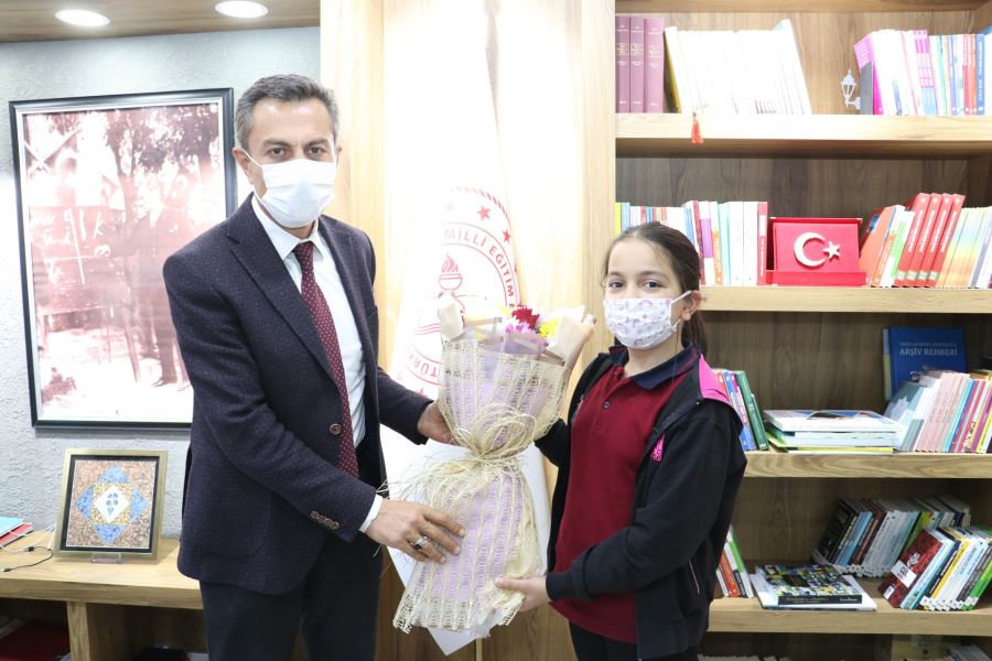 İYİLİK İÇİN TEKNOLOJİ PROJESİNİ ANLATTILAR