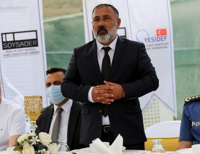 YEMEK ATIKLARI TOPRAĞI YOK EDİYOR