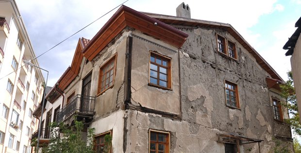 AŞIK VEYSEL`İN HATIRASI YAŞATILACAK