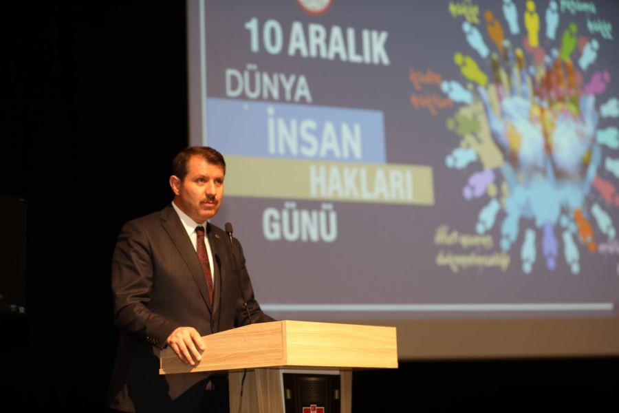 İNSAN HAKLARI KUTSALDIR