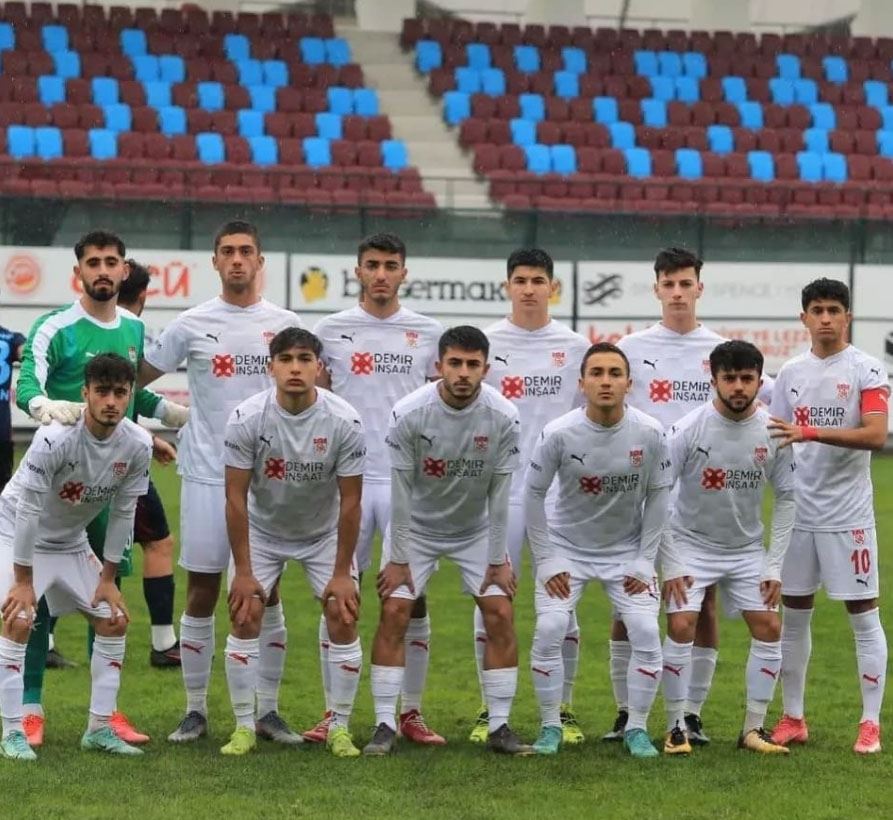 Genç takım eli boş döndü