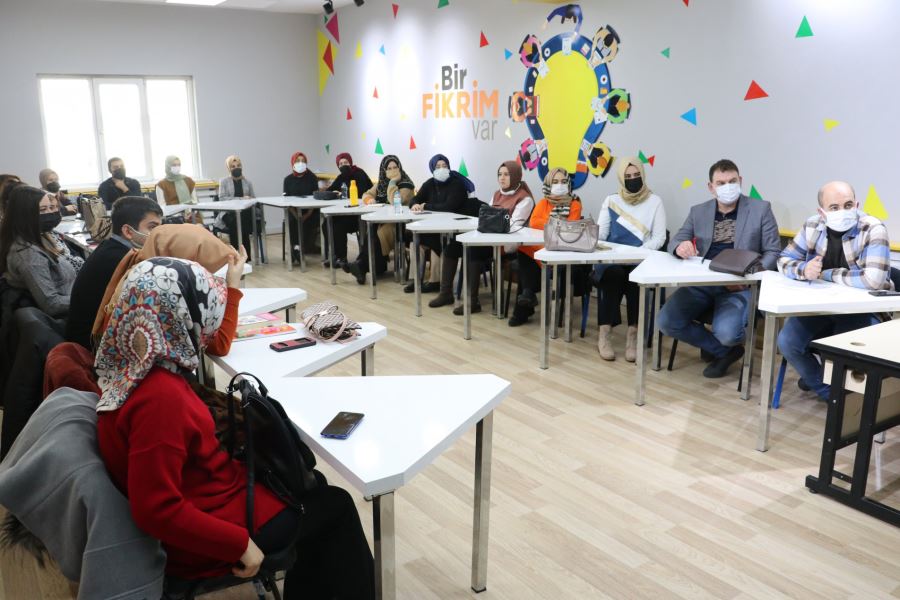 Toplantıda projeler görüşüldü