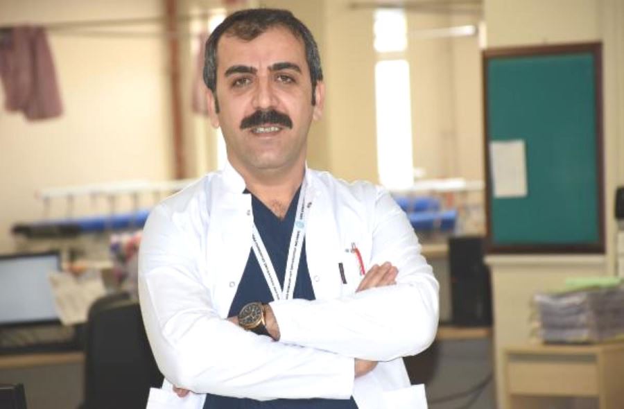 'SAHTE ALKOL, MERKEZİ SİNİR SİSTEMİNİ ETKİLİYOR'