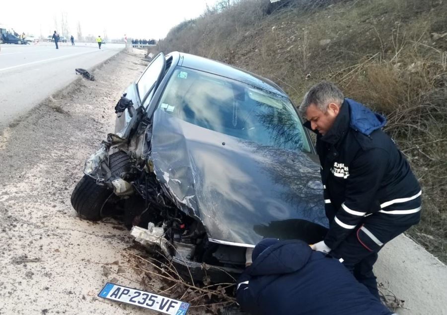 SUŞEHRİ'NDE KAZA: 6 YARALI